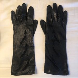 Miloré Vintage 1960s LEATHER GLOVES.